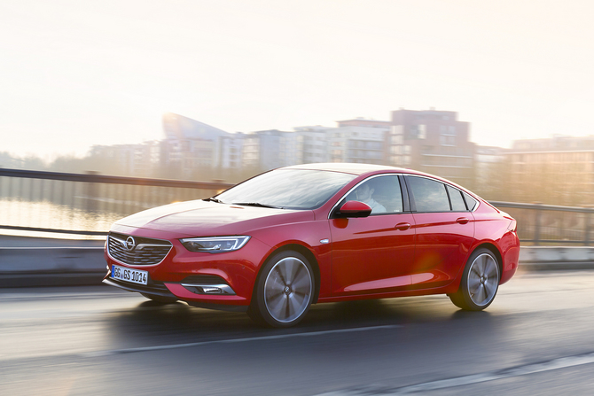 Opel Insignia Grand Sport 1.6 Turbo D ECOTEC Business Edition