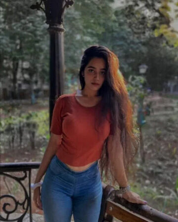 anushkamalik900 anushkamalik900