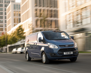 Transit Custom Kombi-Van 6L 270S Base 2.2TDCi Curta - Teto normal